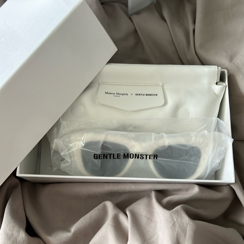 White Maison Margiela x Gentle Monster Sunglasses w/ Certificate of Authenticity